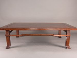61668 MESA DE EXPOSICIÓN RECTANGULAR MARRÓN
