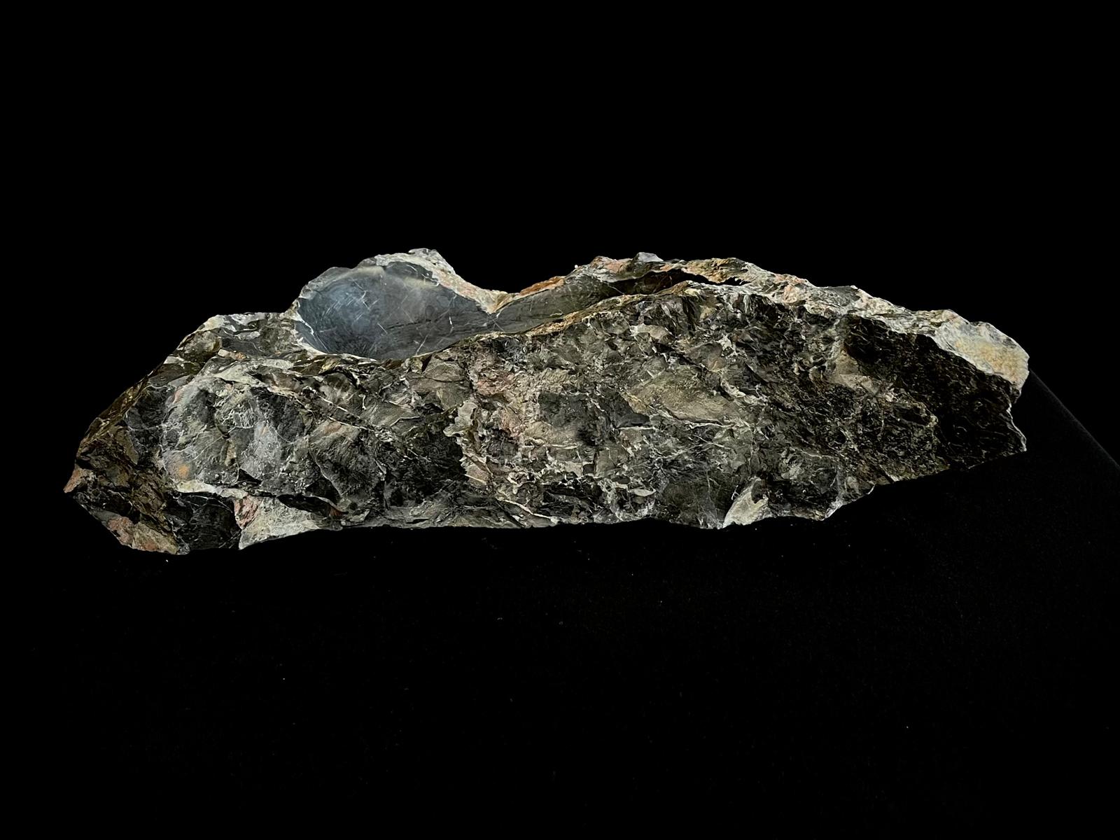 Pocillo de cuarcita negra tallado a mano iii 3 62143 pocillo de cuarcita negra tallado a mano iii